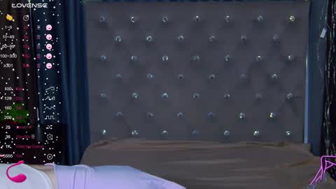 EmilyKents online show from 02-02-25, 01:23