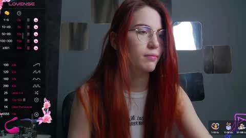 EmilyKents online show from 03-10-25, 01:34