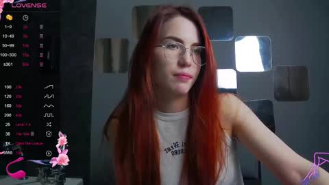 EmilyKents online show from 03-10-25, 05:22