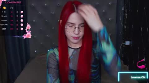 EmilyKents online show from 09-30-25, 01:54