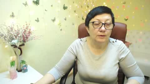 Emily online show from 04-26-26, 05:16