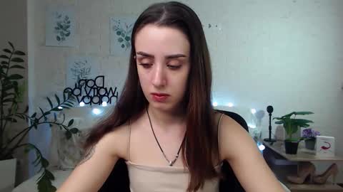 Emyli online show from 01-14-25, 09:20