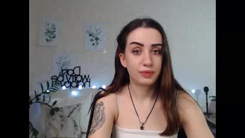 Emyli online show from 01-18-25, 03:31