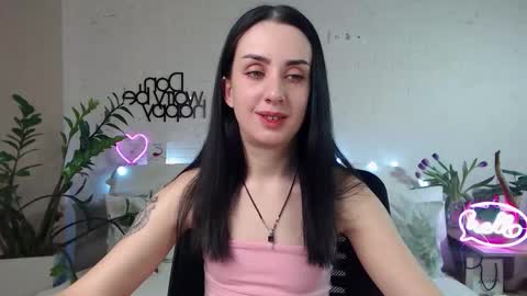 Emyli online show from 02-14-25, 12:51