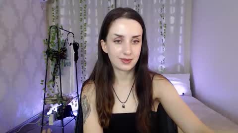 Emyli online show from 09-11-25, 04:51