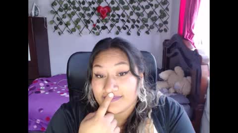 Snapshot of emilylove14 chatting on 12-09-24, 09:58 Emily Cortez online show from 12-09-24, 09:58