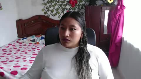 Snapshot of emilylove14 chatting on 12-24-24, 08:49 Emily Cortez online show from 12-24-24, 08:49