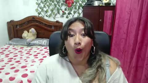 Snapshot of emilylove14 chatting on 01-09-25, 03:04 Emily Cortez online show from 01-09-25, 03:04