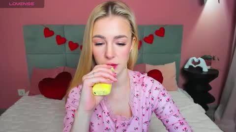 emilymagnificent online show from 02-22-26, 01:40