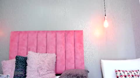 My IG - EmilyParker   online show from 07-25-26, 05:54