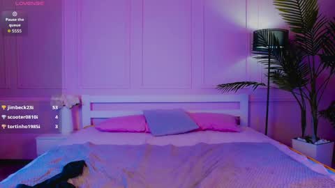 Emily online show from 04-27-26, 02:09