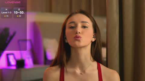 Snapshot of emilyraymont chatting on 02-04-25, 03:44 Emily online show from 02-04-25, 03:44