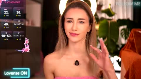 Snapshot of emilyraymont chatting on 11-04-25, 06:12 Emily online show from 11-04-25, 06:12