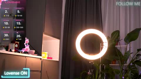 Snapshot of emilyraymont chatting on 11-27-25, 02:24 Emily online show from 11-27-25, 02:24