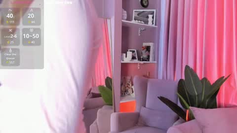 Hey i am  Emily     am -  pm online show from 12-07-24, 11:40