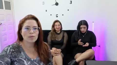 emily  friends online show from 09-25-25, 04:43