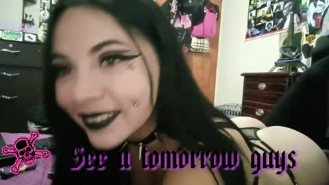 Snapshot of emilyrymer chatting on 12-30-24, 03:58  Emily Support me to have 100 likes plx online show from 12-30-24, 03:58