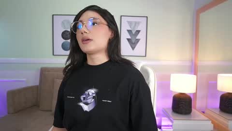 Snapshot of emilyturnerx chatting on 10-28-25, 07:16 Emily Turner online show from 10-28-25, 07:16