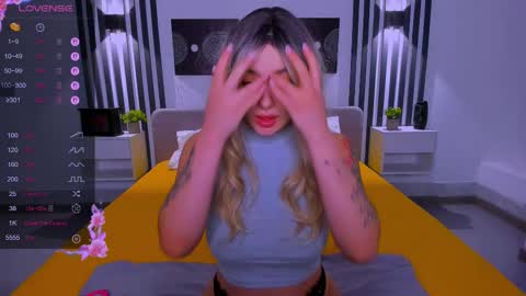 Emily online show from 03-06-26, 01:24