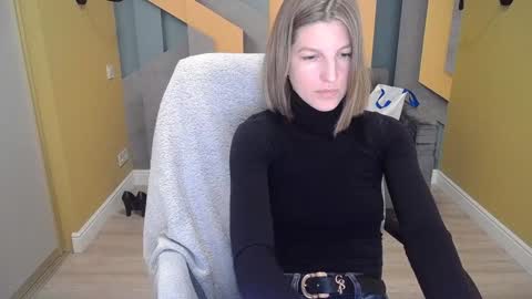 EmilyWalkers online show from 12-08-24, 07:26