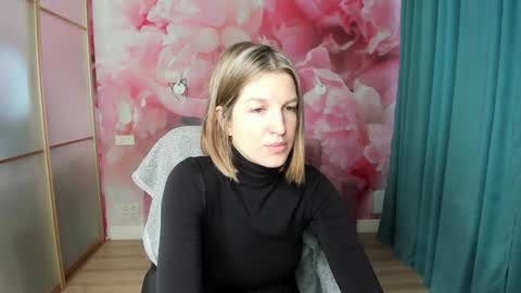 EmilyWalkers online show from 12-11-24, 07:42