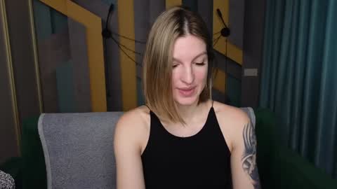 EmilyWalkers online show from 12-27-24, 08:02