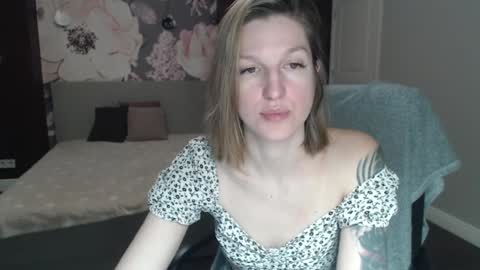 EmilyWalkers online show from 01-14-25, 07:48