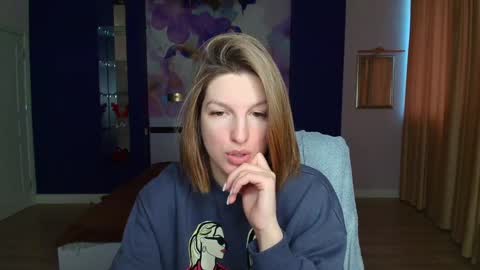 EmilyWalkers online show from 01-19-25, 07:15