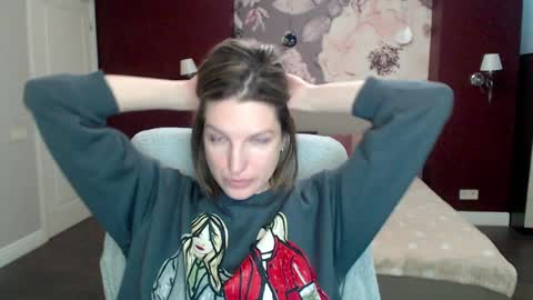EmilyWalkers online show from 01-23-25, 07:43