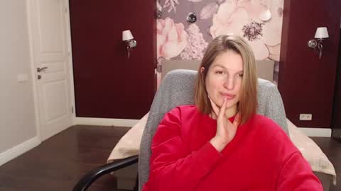 EmilyWalkers online show from 01-24-25, 07:51