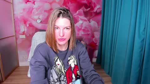EmilyWalkers online show from 02-03-25, 07:51
