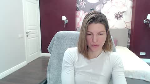 EmilyWalkers online show from 02-06-25, 07:56