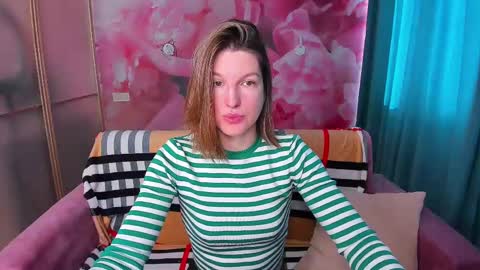 EmilyWalkers online show from 02-25-25, 07:52
