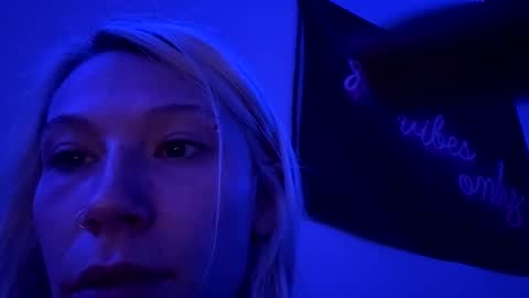 emilywarren296 online show from 10-12-25, 01:43