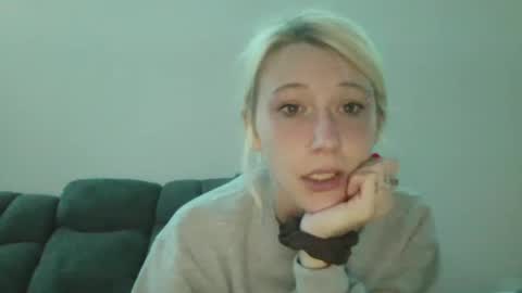 emilywarren296 online show from 10-19-25, 02:29