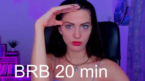 Snapshot of emilywiled chatting on 01-17-25, 11:27 Emily online show from 01-17-25, 11:27