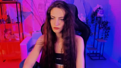 Snapshot of emilywiled chatting on 01-30-25, 08:11 Emily online show from 01-30-25, 08:11
