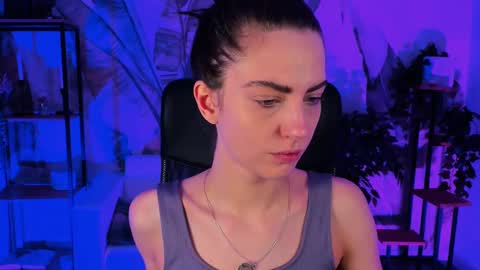 Snapshot of emilywiled chatting on 02-09-25, 09:05 Emily online show from 02-09-25, 09:05