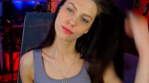 Snapshot of emilywiled chatting on 02-28-25, 11:25 Emily online show from 02-28-25, 11:25
