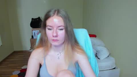 Emily online show from 03-09-25, 08:18