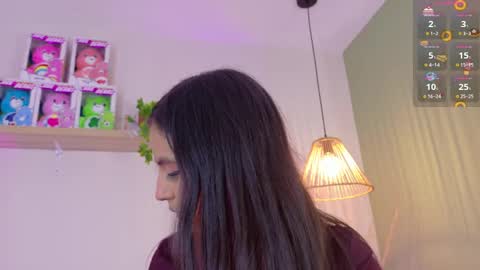 Emily Bank online show from 05-26-26, 08:16