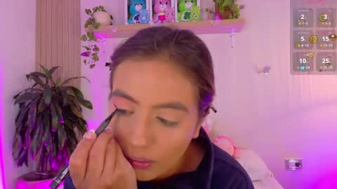 Emily Bank online show from 06-08-26, 01:11