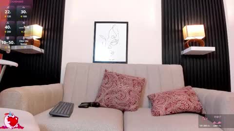 emilyy_kim online show from 10-12-25, 10:09