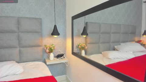 emilyy_r online show from 01-06-26, 06:44