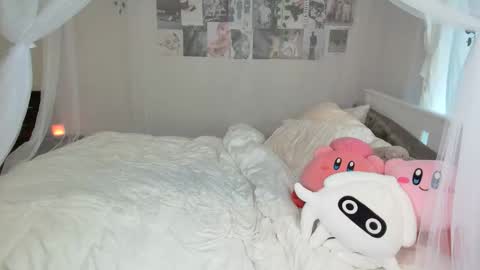 Emily brunette and Charlotte redhead online show from 03-31-26, 03:12