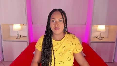 Snapshot of emilyystuart chatting on 05-05-26, 03:36 Emily online show from 05-05-26, 03:36