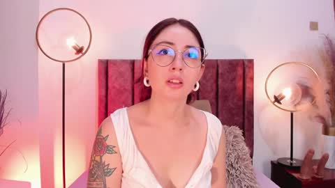 Emilyy Watson online show from 01-29-25, 11:41