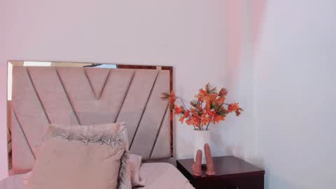 Emilyy Watson online show from 01-30-25, 02:36