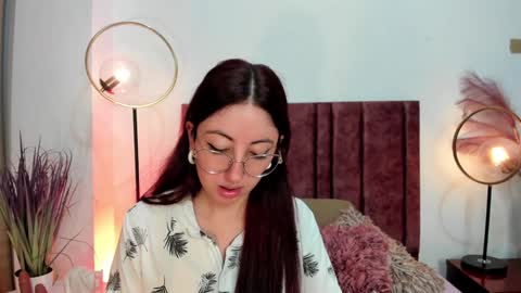 Emilyy Watson online show from 02-07-25, 11:45