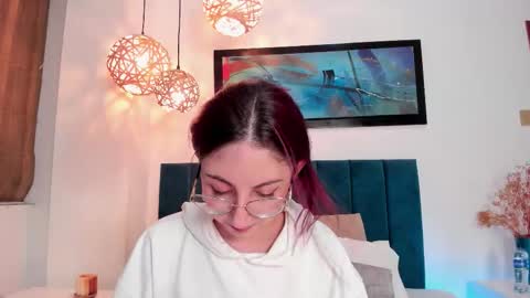 Emilyy Watson online show from 09-11-25, 12:22
